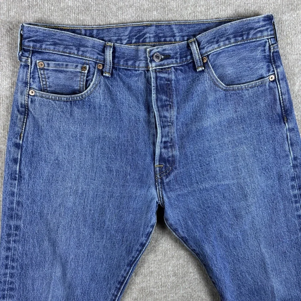 Levi's 501 Original Fit Jeans Mens W36 L29 Blue Button Fly Straight Denim USA